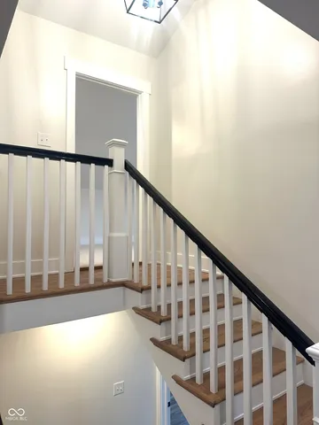 $819,900 | 3850 Glenview Drive, Indianapolis, IN 46240