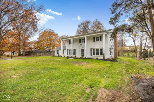 $819,900 | 3850 Glenview Drive, Indianapolis, IN 46240