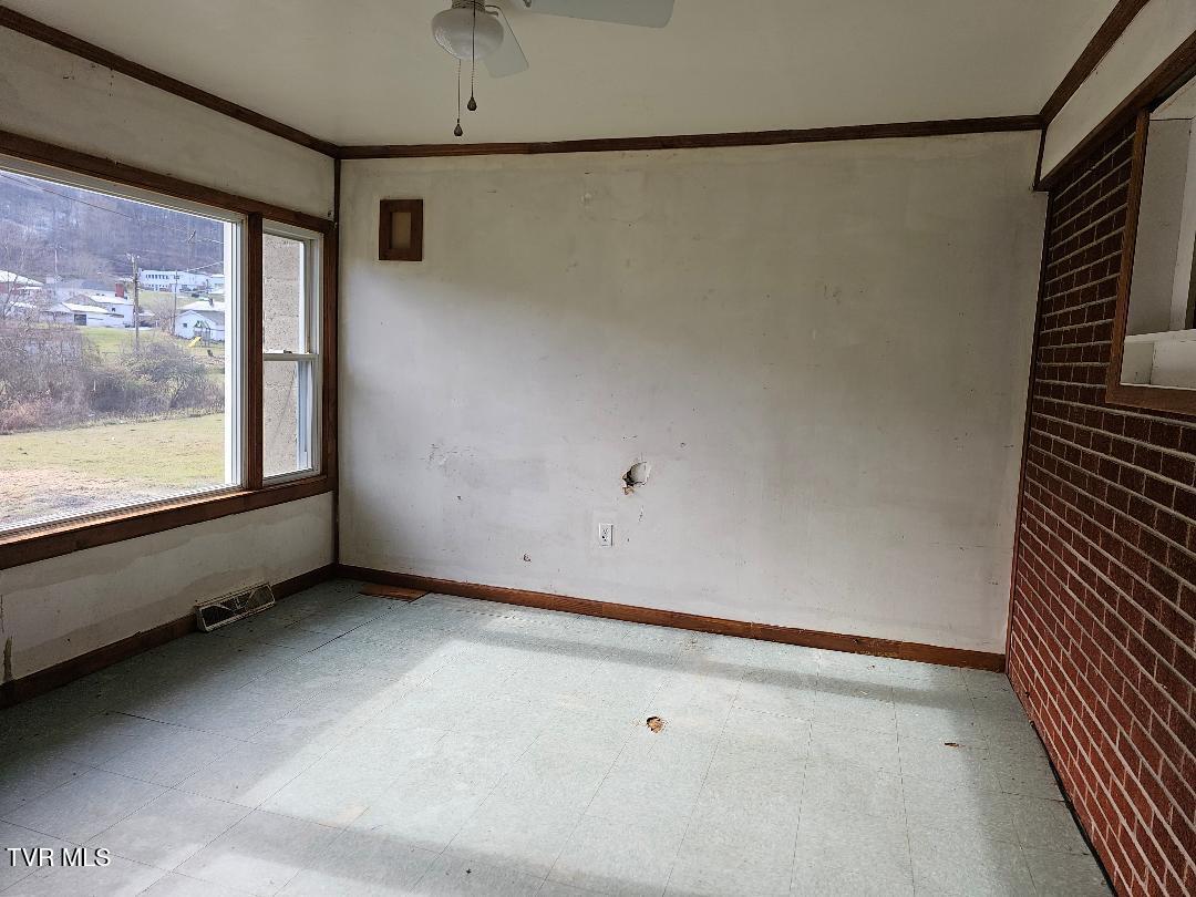 34520 Fleet Road Glade Spring, VA 24340 - Photo 11 of 28 Fleet 10