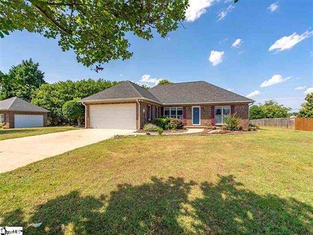 306 West Autumn Ridge Road Moore, SC 29369 - Photo 1 of 28 Gallery Image 1