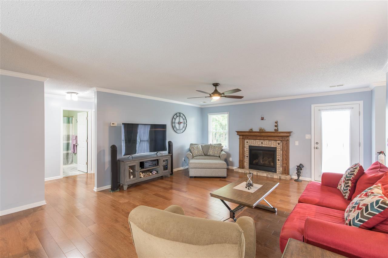306 West Autumn Ridge Road Moore, SC 29369 - Photo 4 of 28 Gallery Image 4