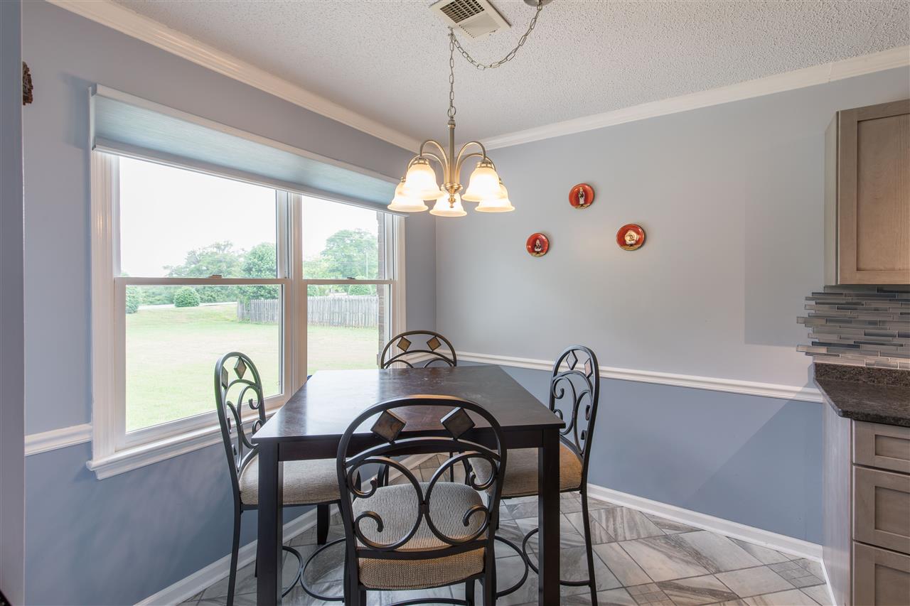306 West Autumn Ridge Road Moore, SC 29369 - Photo 7 of 28 Gallery Image 7
