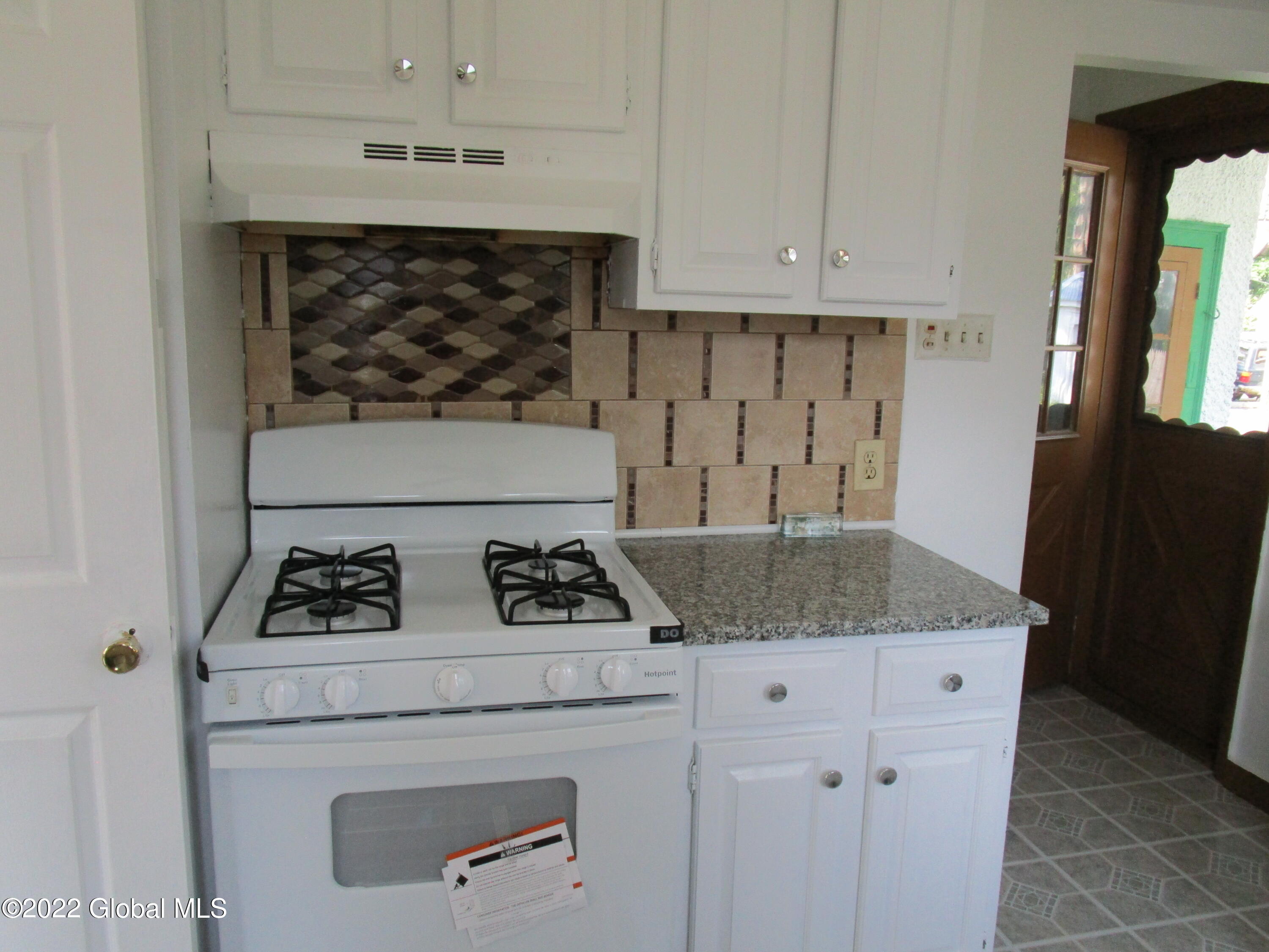 1802 Lenox Road Schenectady, NY 12308 - Photo 12 of 24 IMG_2162