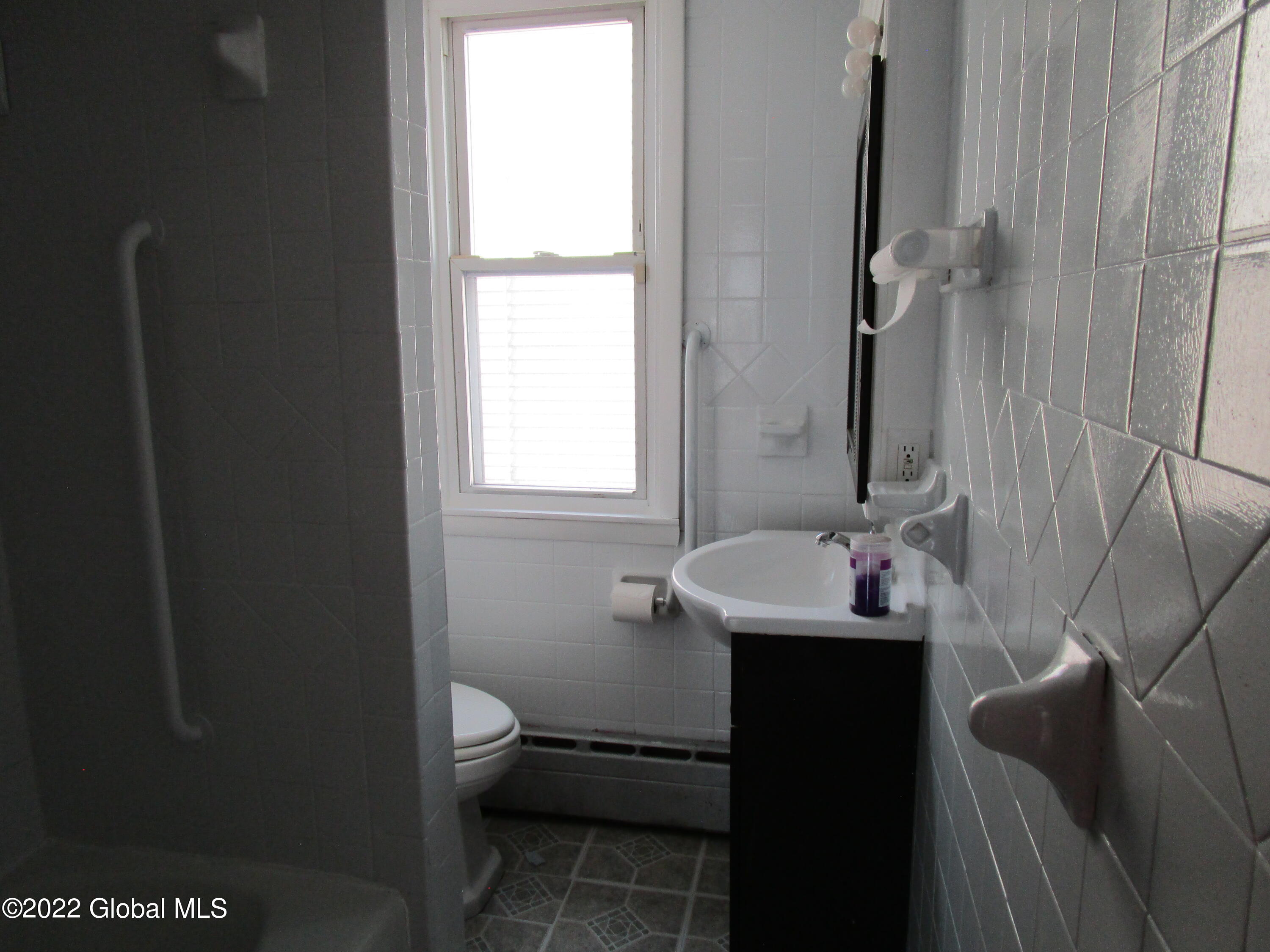 1802 Lenox Road Schenectady, NY 12308 - Photo 8 of 24 IMG_2174