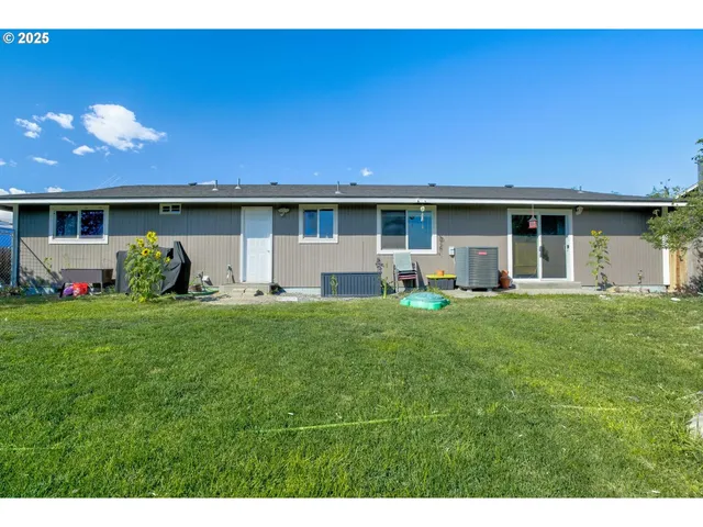 $300,000 | 133 John Day Street, Umatilla, OR 97882