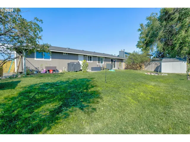 $300,000 | 133 John Day Street, Umatilla, OR 97882