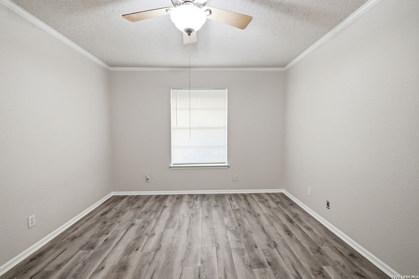 6106 Vance Jackson Road, Unit 15 San Antonio, TX 78230 - Photo 18 of 30 an empty room with a window