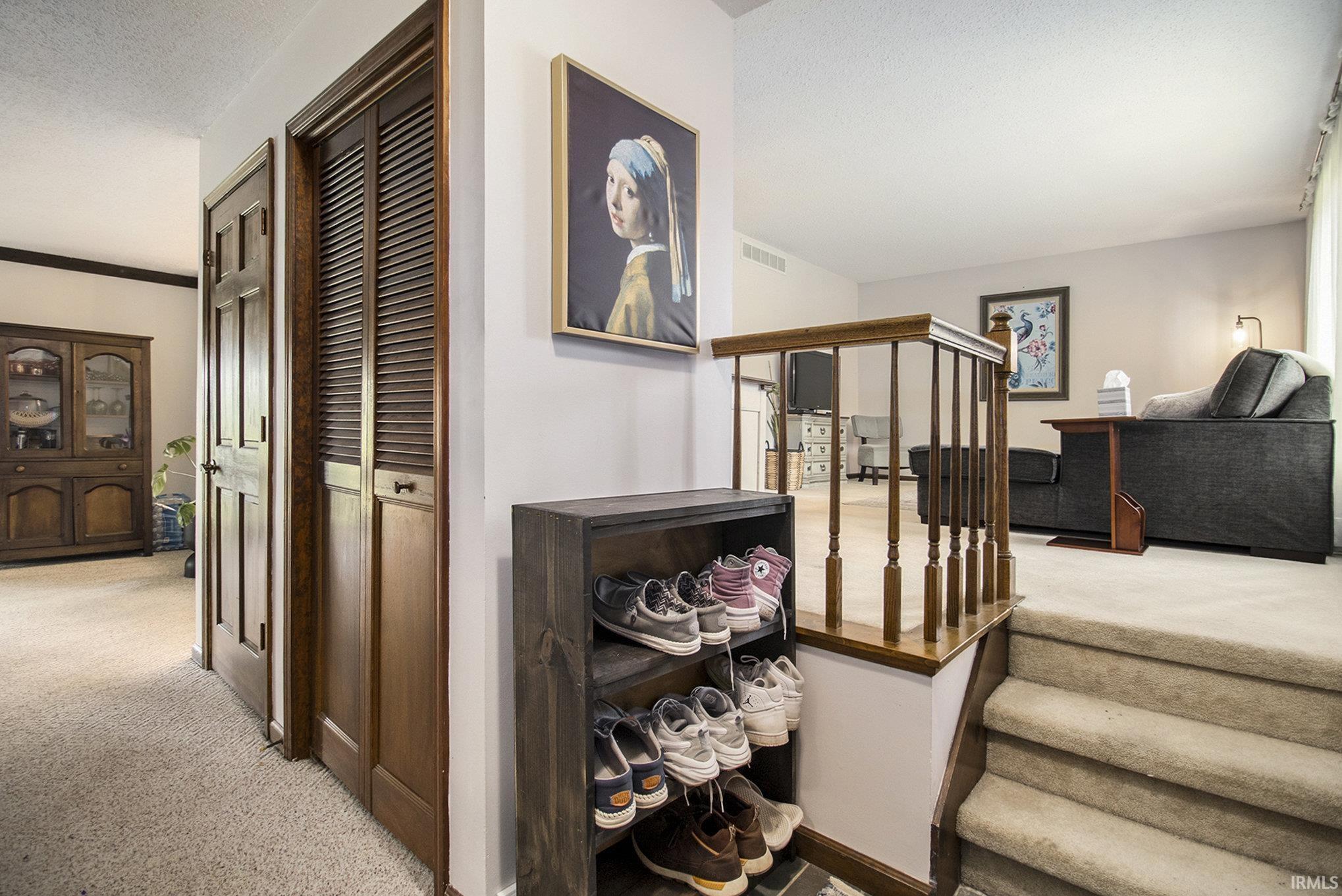 17822 Darden Road South Bend, IN 46635 - Photo 4 of 32 Gallery Image 4
