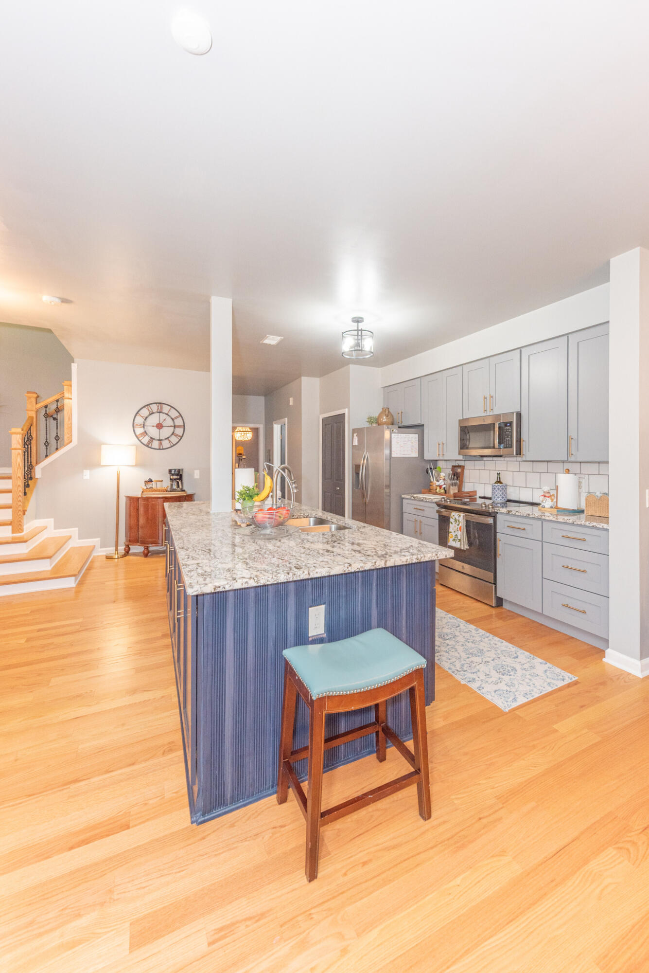 4003 Elizabeth Avenue Canton, MI 48188 - Photo 14 of 53 00__2