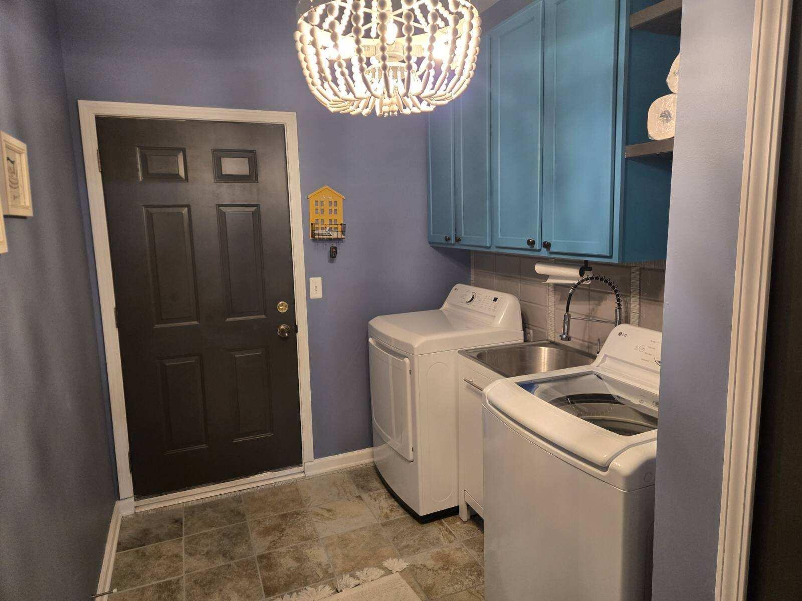 4003 Elizabeth Avenue Canton, MI 48188 - Photo 21 of 53 4003 Elizabeth, laundry room