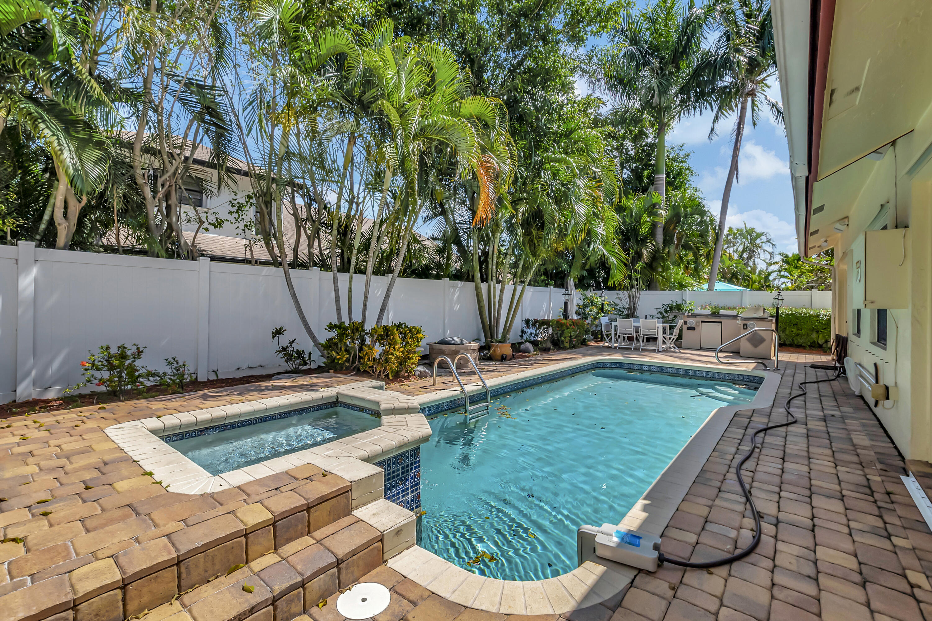 417 Mohawk Lane Boca Raton, FL 33487 - Photo 36 of 53 DSC_7305