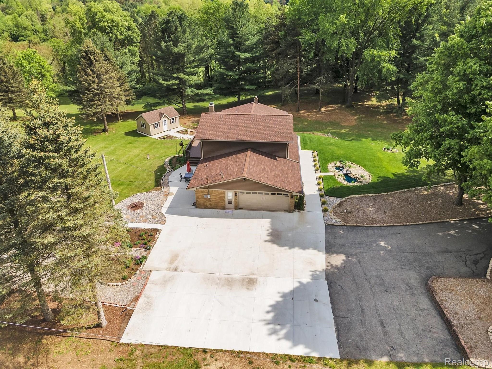 5375 Rochester Road Dryden, MI 48428 - Photo 62 of 82 64-5375-Rochester-WindowStill-Real-Estate-Photography-64.jpg