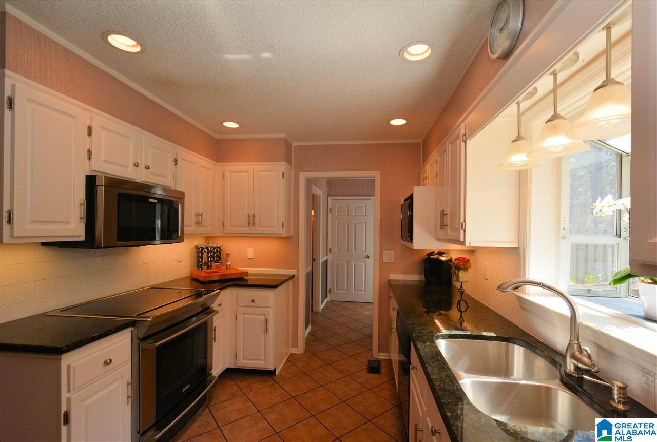 212 Oakmont Road Birmingham, AL 35244 - Photo 13 of 42
