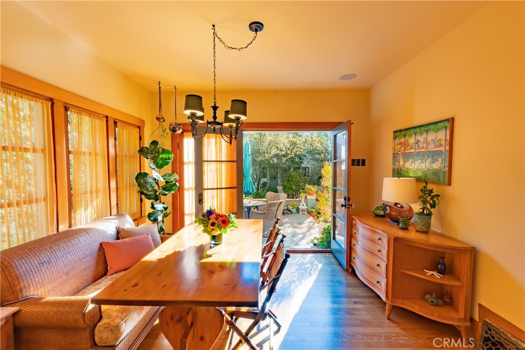 3216 2nd Street Long Beach, CA 90803 - Photo 18 of 62 a living room with furniture and a flat screen tv