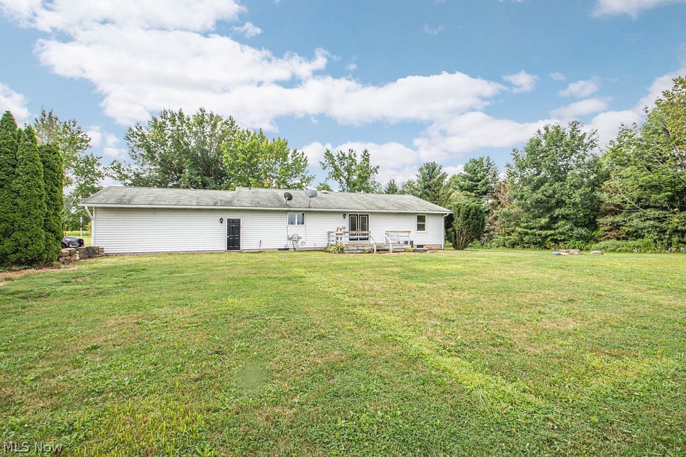 25430 Georgetown Road Homeworth, OH 44634 - Photo 15 of 20