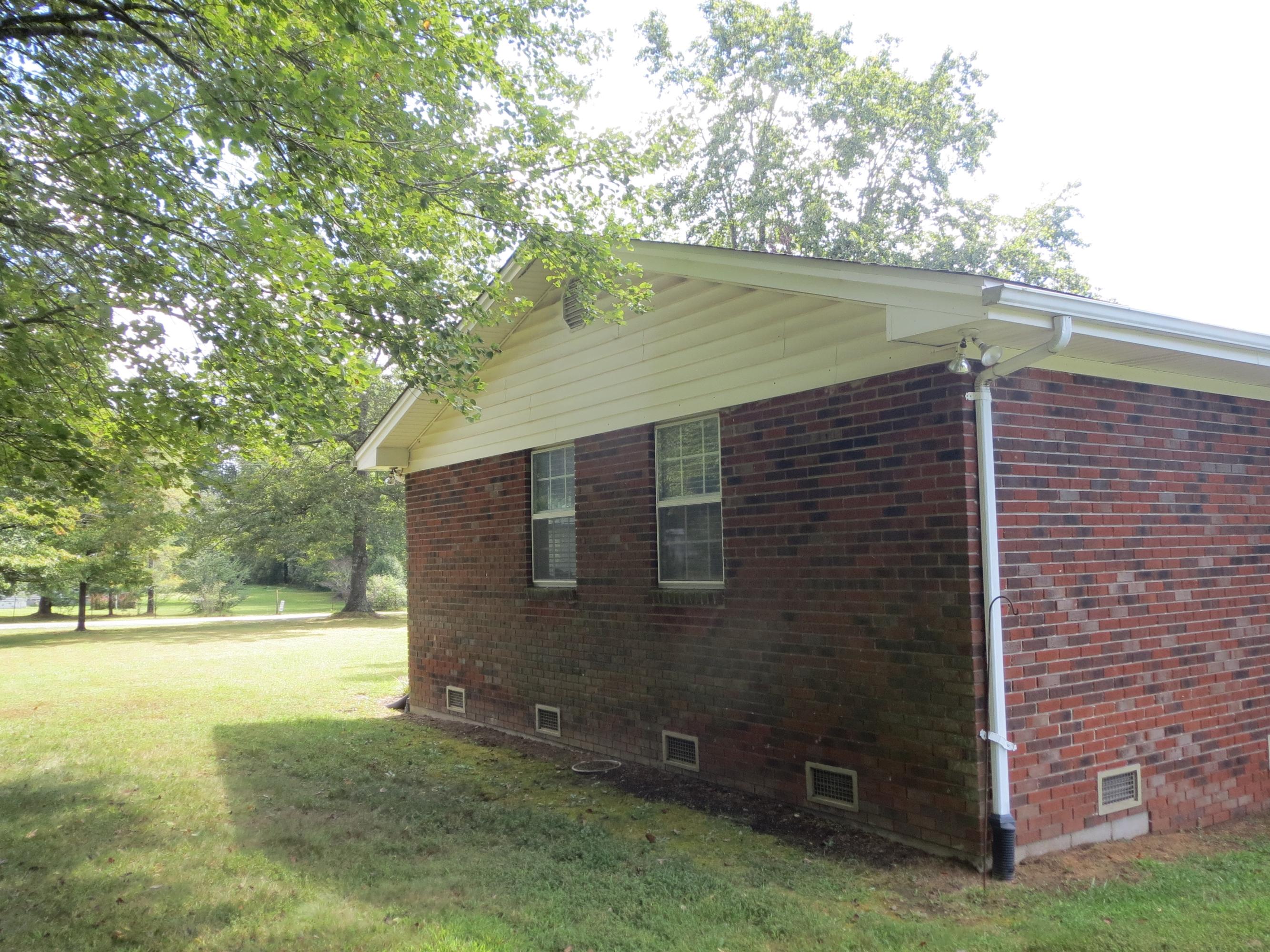 1127 Smallwood Road Jamestown, TN 38556 - Photo 11 of 17 IMG_0426