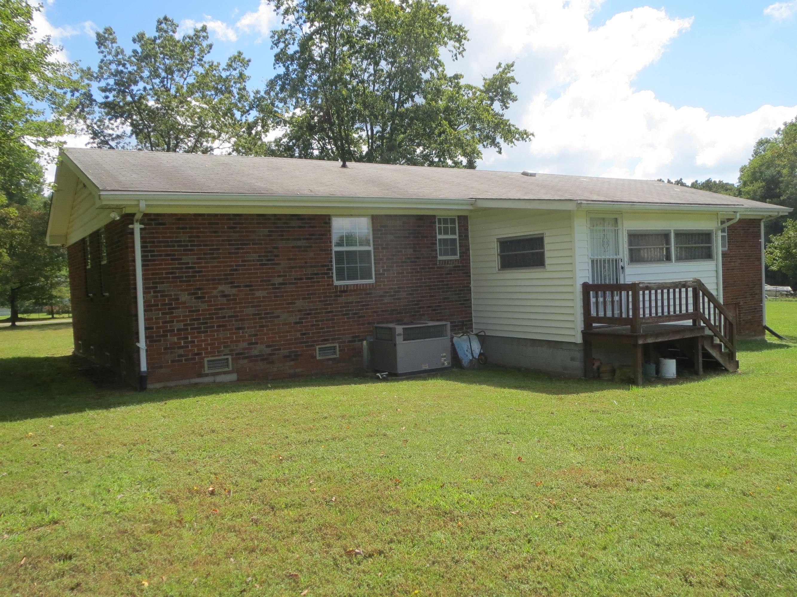 1127 Smallwood Road Jamestown, TN 38556 - Photo 4 of 17 S4