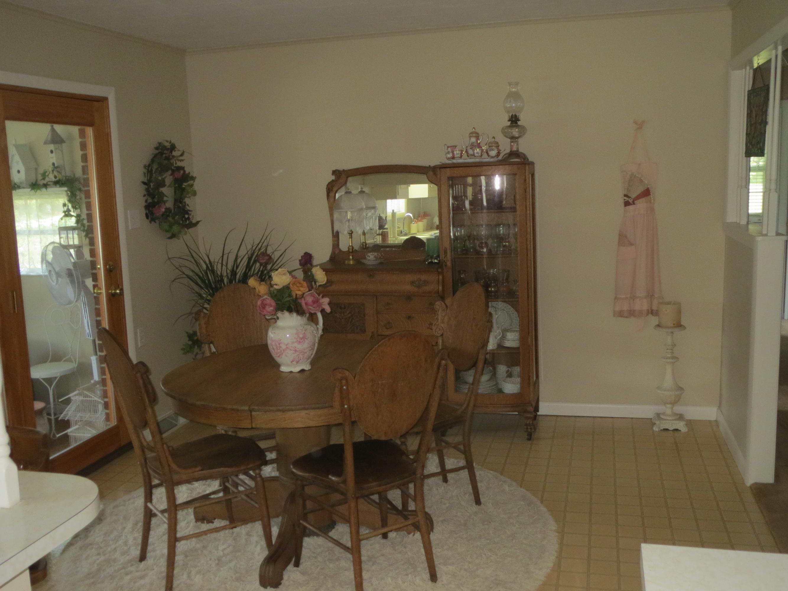 1127 Smallwood Road Jamestown, TN 38556 - Photo 8 of 17 S8