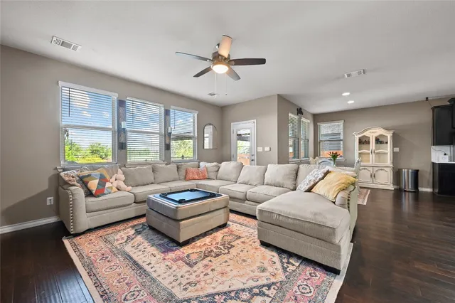 $349,900 | 160 Thornless Circle, Buda, TX 78610