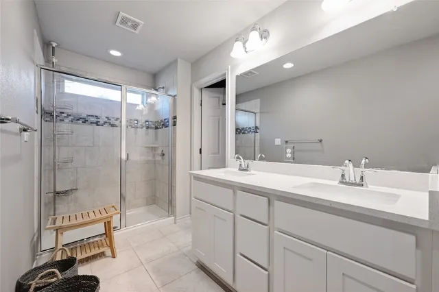 $349,900 | 160 Thornless Circle, Buda, TX 78610