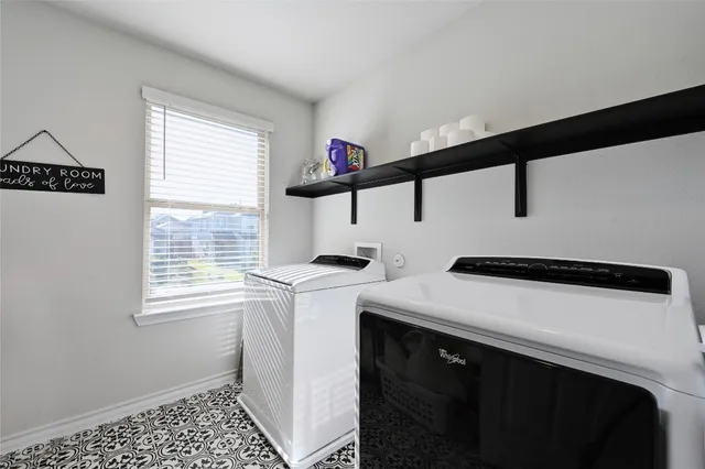 $349,900 | 160 Thornless Circle, Buda, TX 78610