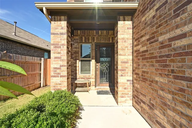 $349,900 | 160 Thornless Circle, Buda, TX 78610
