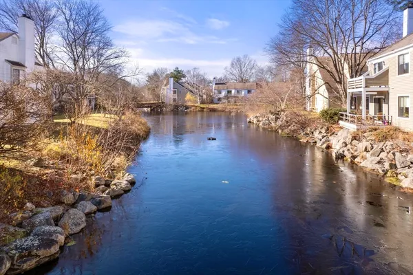 $575,000 | 29 Concord Greene, Unit 3, Concord, MA 01742