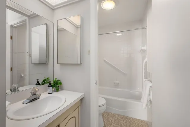 $595,000 | 29 Concord Greene, Unit 3, Concord, MA 01742