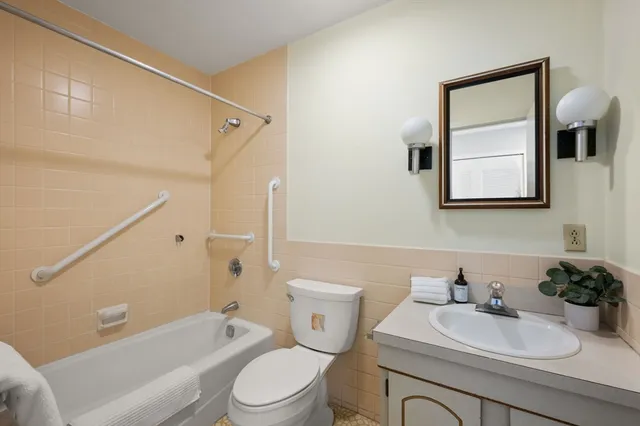 $595,000 | 29 Concord Greene, Unit 3, Concord, MA 01742