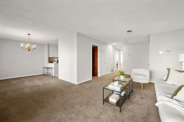 $595,000 | 29 Concord Greene, Unit 3, Concord, MA 01742