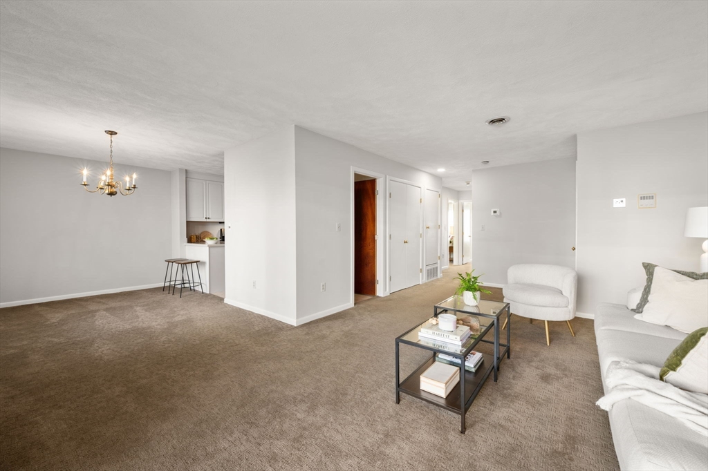 29 Concord Greene, Unit 3 Concord, MA 01742 - Photo 5 of 18