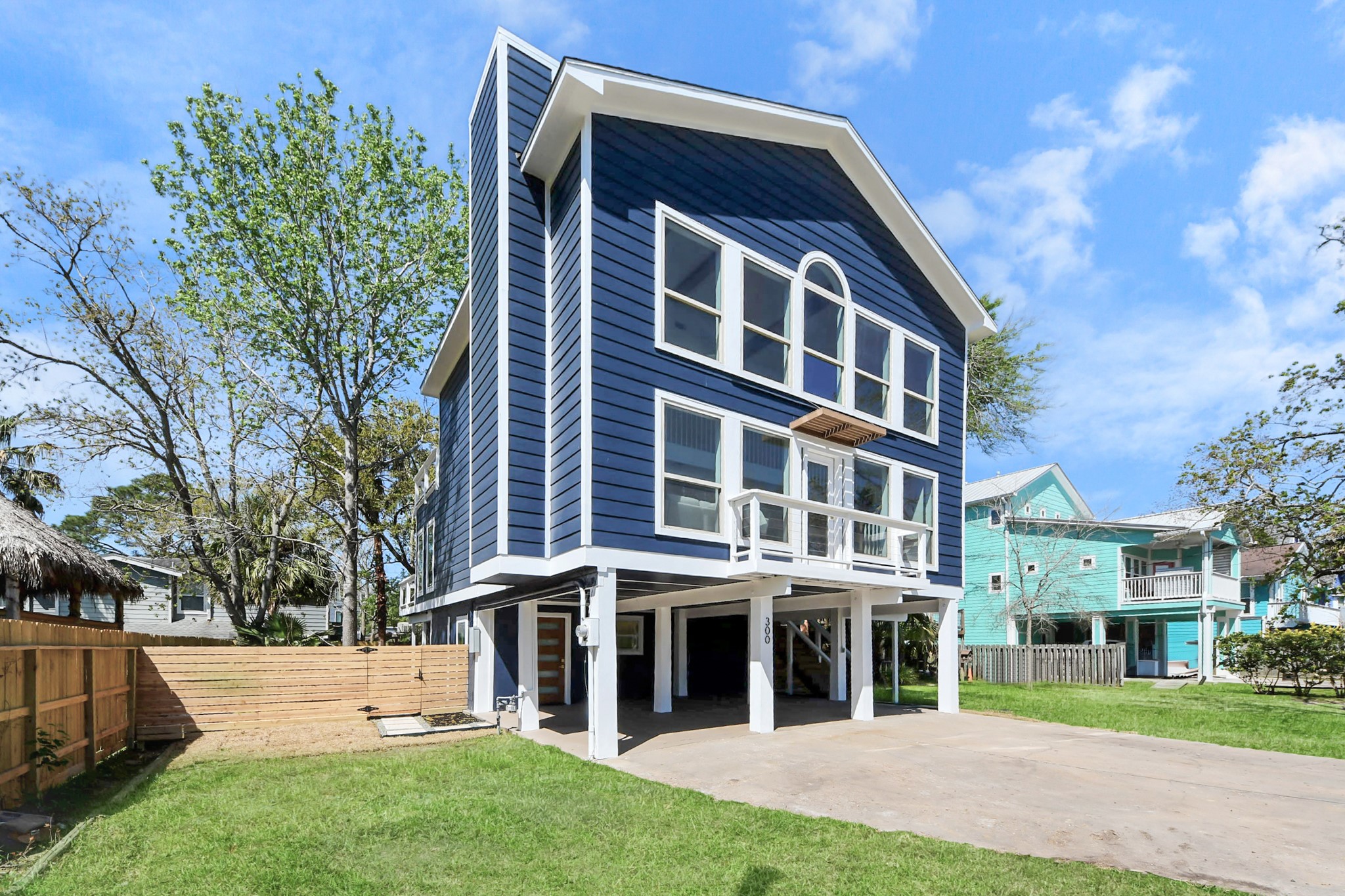 300 Narcissus Road Kemah, TX 77565 - Photo 9 of 47 a view of a building with a yard