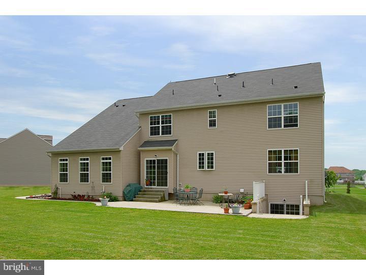 160 Prairie View Lane Mickleton, NJ 08056 - Photo 3 of 20 a front view of a house with a yard