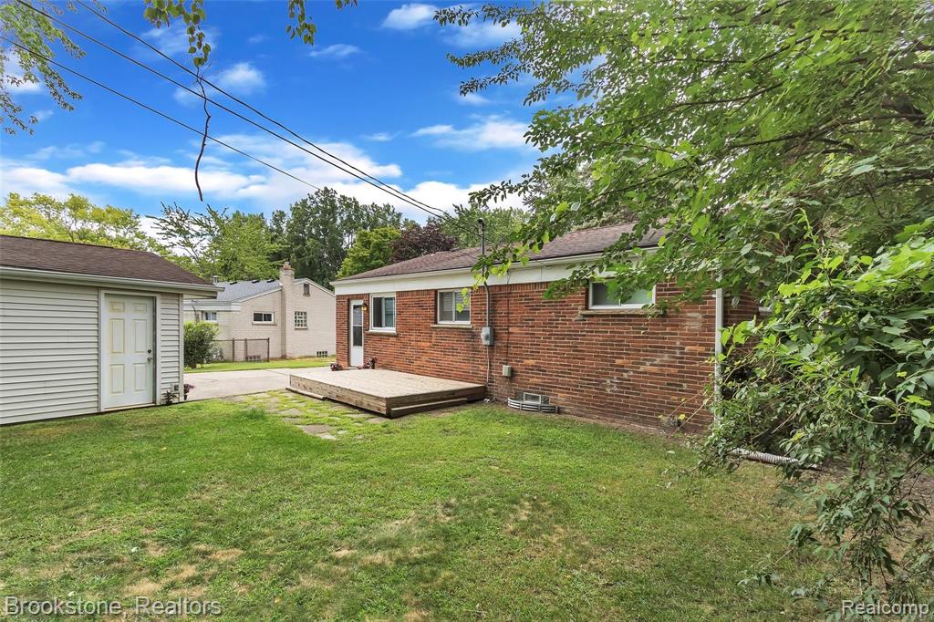 392 Winry Drive Rochester Hills, MI 48307 - Photo 34 of 35