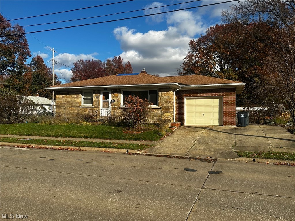1333 Inman Street Akron, OH 44306 - Photo 1 of 16