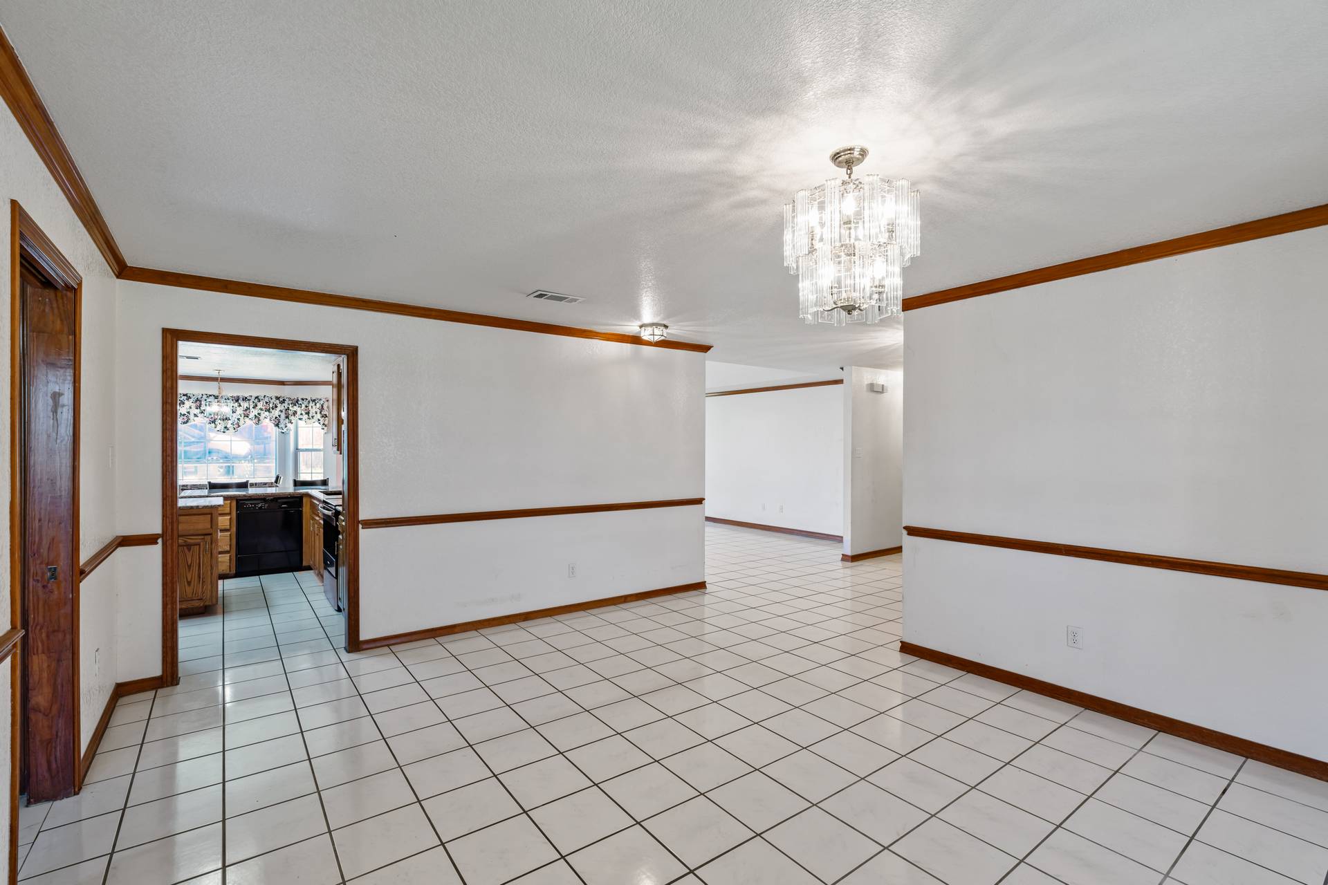 101 Oak Ridge Circle Georgetown, TX 78628 - Photo 13 of 35