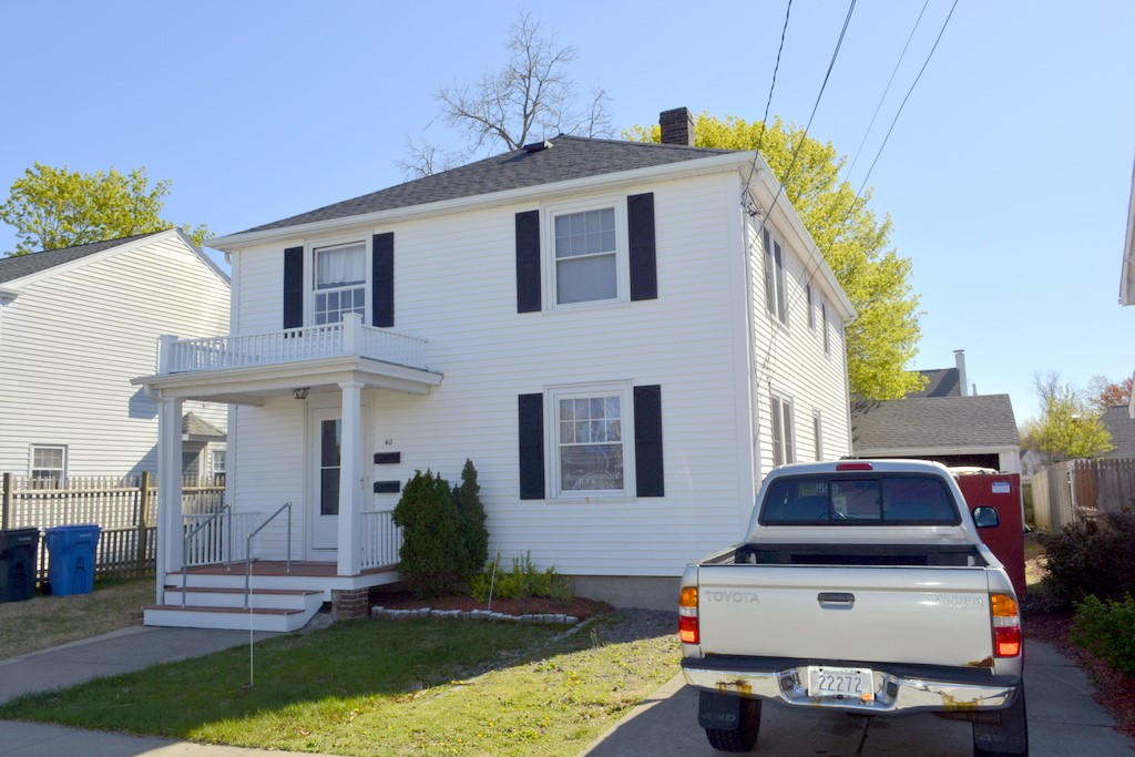 40 Brookwood Road Cranston, RI 02910 - Photo 1 of 29 Gallery Image 1