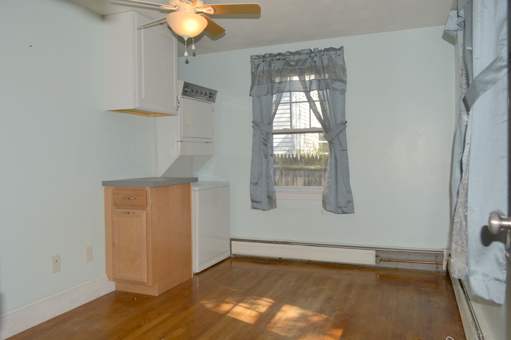 40 Brookwood Road Cranston, RI 02910 - Photo 17 of 29 Gallery Image 17