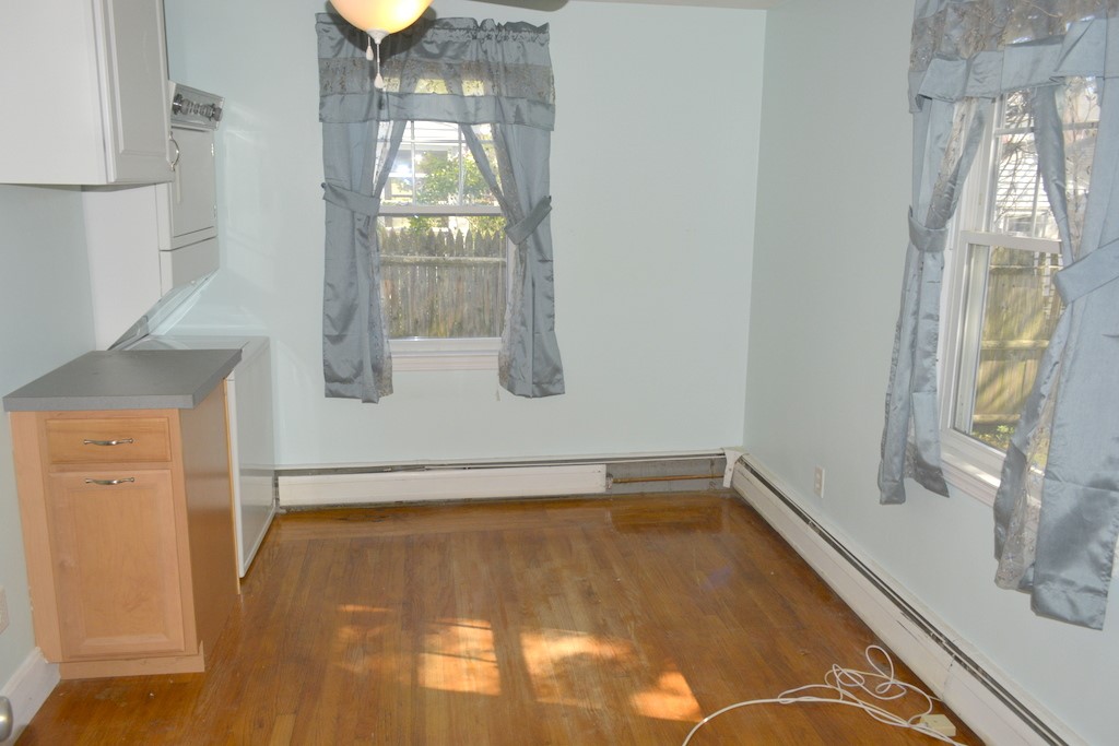 40 Brookwood Road Cranston, RI 02910 - Photo 18 of 29 Gallery Image 18