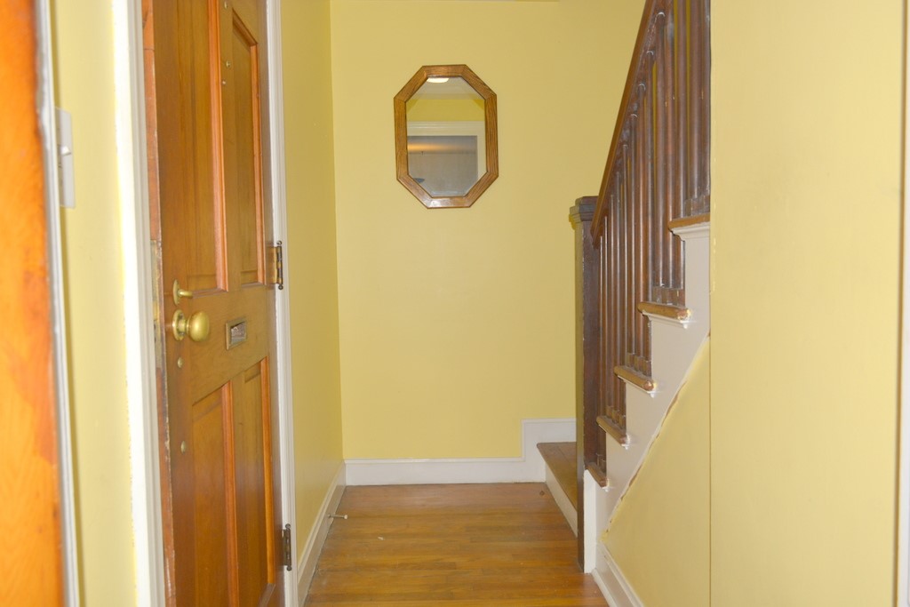 40 Brookwood Road Cranston, RI 02910 - Photo 19 of 29 Gallery Image 19