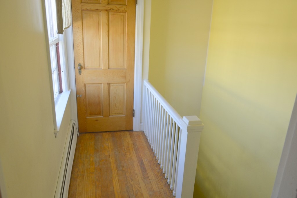 40 Brookwood Road Cranston, RI 02910 - Photo 20 of 29 Gallery Image 20