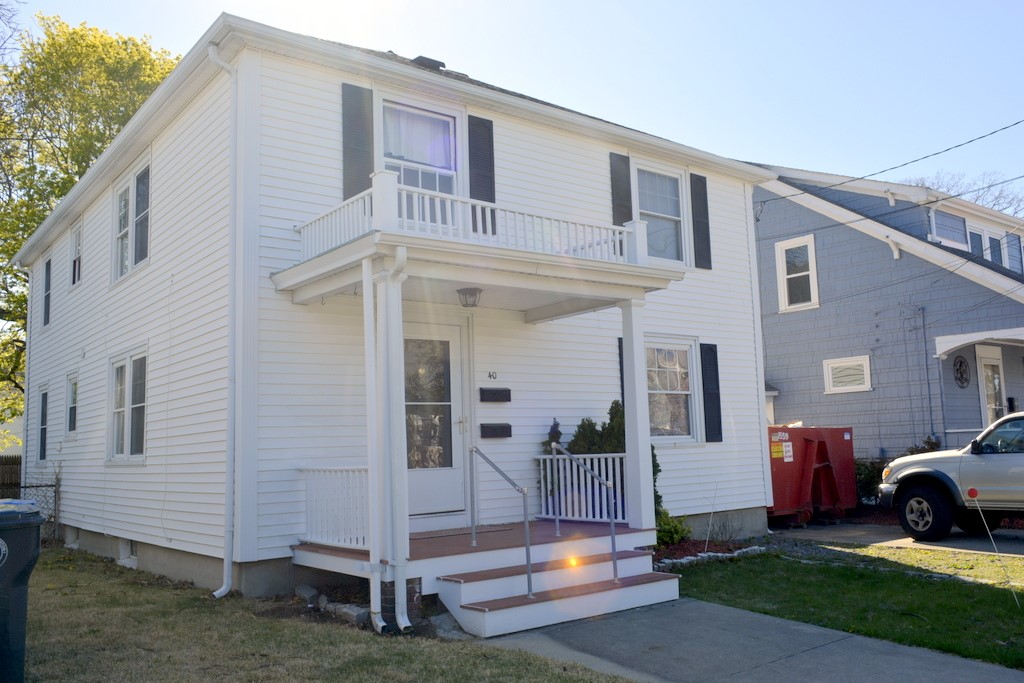 40 Brookwood Road Cranston, RI 02910 - Photo 2 of 29 Gallery Image 2