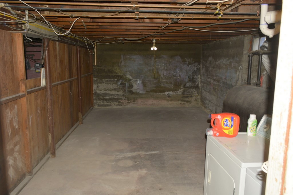40 Brookwood Road Cranston, RI 02910 - Photo 28 of 29 Gallery Image 28