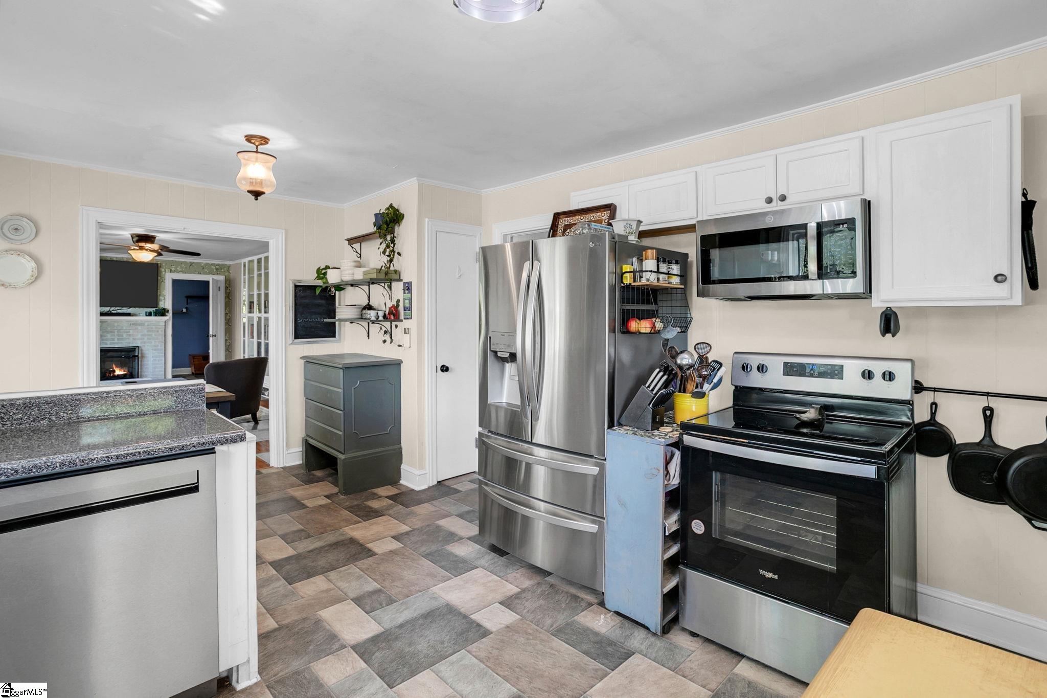 117 Patterson Road Greer, SC 29651 - Photo 11 of 35