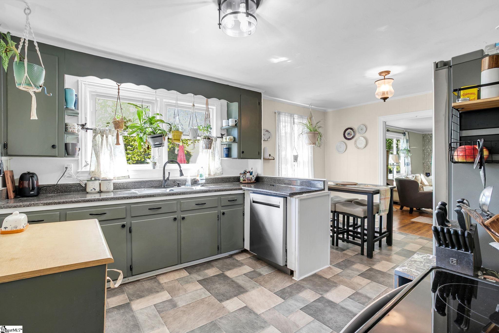 117 Patterson Road Greer, SC 29651 - Photo 12 of 35