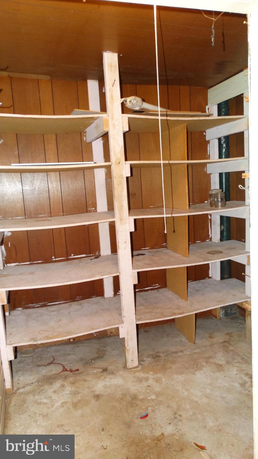 22209 Pondsville Road Smithsburg, MD 21783 - Photo 22 of 55 a view of a room with shelves