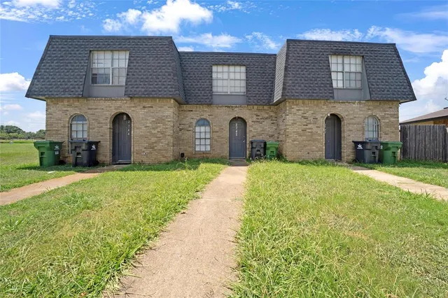 $700,000 | 2744 St George Place, Arlington, TX 76015