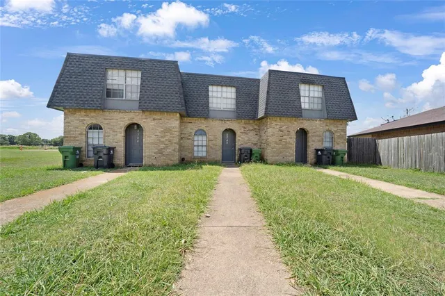 $700,000 | 2744 St George Place, Arlington, TX 76015