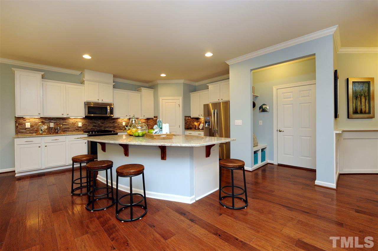 2427 Pecan Ridge Way Apex, NC 27502 - Photo 3 of 11 Gallery Image 3