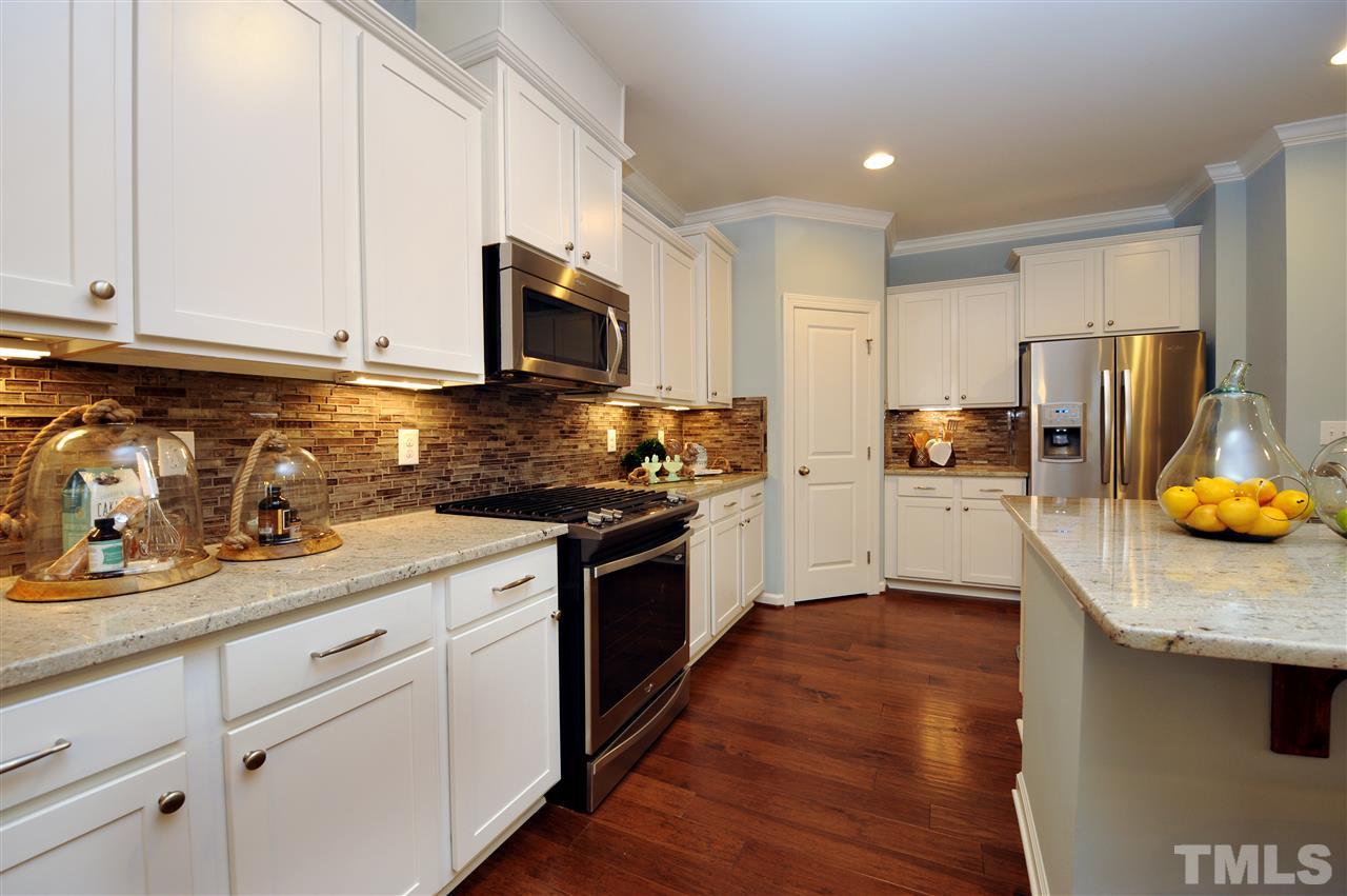 2427 Pecan Ridge Way Apex, NC 27502 - Photo 4 of 11 Gallery Image 4
